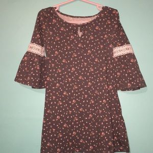 Bell sleeve tunic